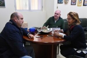 Cid se reúne con la Asociación Cultural Carnavalesca para ultimar detalles sobre el Carnaval