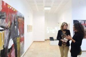 Inaugurada la exposición En Esencia" de Karina Zothner en el Centro Documental