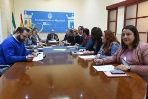 La Junta de Gobierno aprueba los justificantes de gastos de Apadis y de la Delegación de Deportes