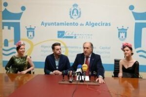 Landaluce reitera la apuesta de jóvenes emprendedores como el diseñador Rafael Leveque