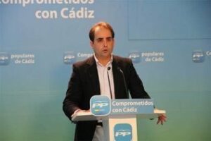 El PP exige a Susana Díaz bonificar las tasas universitarias de la UNED en la provincia