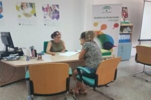 Más de 14.500 emprendedores crean más de 12.600 empresas con el apoyo de Andalucía Emprende
