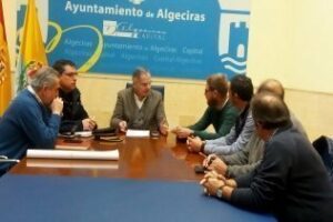 Los responsables del sector del taxi se reunen para mejorar el servicio en la ciudad