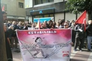 Preguntas Incómodas: ¿Son los profesores interinos "pañuelos de usar y tirar" para el Gobierno?