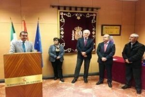 El delegado del Gobierno hace entrega de diplomas a los radioaficionados de REMER