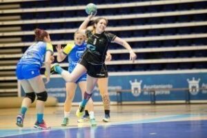 El Balonmano femenino se proclama campeón tras vencer al GAB Jaén