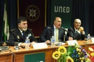 El ayuntamiento de Algeciras abona parte de la deuda a la UNED