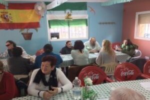 Los vecinos de Los toreros celebran su convivencia con motivo del Día de Andalucía