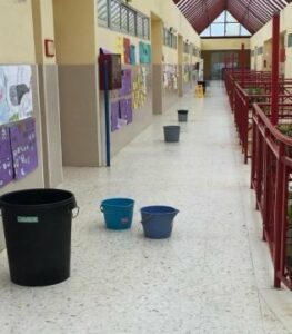 Izquierda Unida vuelve a denunciar el mal estado del CEIP Mediterráneo