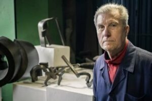 El artista campogibraltareño del mes. Marzo. Jaime Pérez Ramos, escultor. El hierro hecho aire.