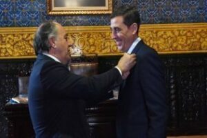 Landaluce recibe al alcalde de Pilas para preparar un encuentro empresarial en abril