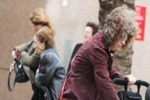 Algeciras es la localidad más afectada con más de 55 avisos por viento y lluvia desde la mañana del sábado