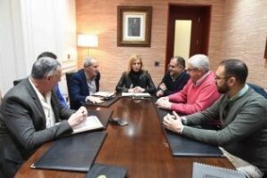 El Ayuntamiento, la Legión y la Hermandad de la Columna ultiman los detalles del pasacalles del próximo Lunes Santo