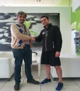 La cadena de gimnasios OKMAS colabora con la asociación Plataforma de Solidaridad Vecinal de Algeciras