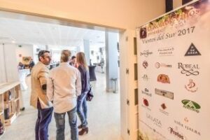 D Rorros Vinos organiza este lunes un evento de degustación y cátering en Puro Estrecho