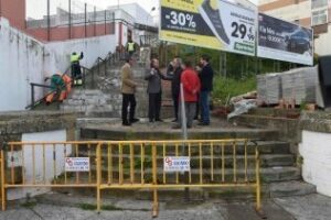El Ayuntamiento acomete obras de mejora en las tres escaleras que dan acceso a la Villa Vieja