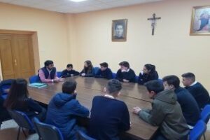 Rodríguez Ros se reúne con los representantes de alumnos del María Auxiliadora