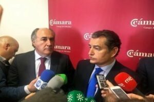 Sanz cree que el caos migratorio ha sido provocado por un electoralismo imprudente de Sánchez