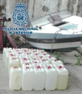 Interceptan en Algeciras 2.500 litros de combustible para abastecer a las narcolanchas