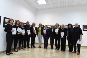 Los alumnos del Ceper Juan Ramón Jiménez llevan los versos de José Luis Cano al centro documental