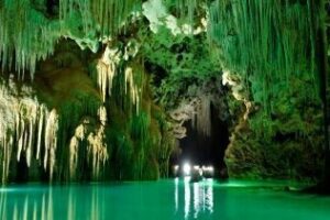 Viajar. Misterios de la civilización Maya. Cenotes naturales