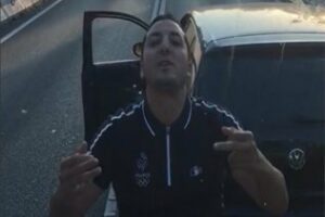 Detienen al conductor que increpó al conductor de un autobús en el túnel de acceso norte