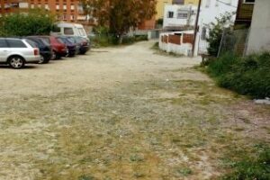 Izquierda Unida denuncia la situación de abandono municipal que vive la barriada de La Granja