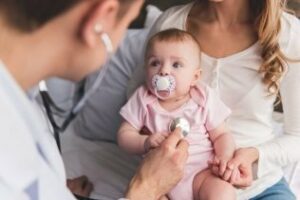 El PP alerta de que faltan 39 pediatras en el Campo de Gibraltar