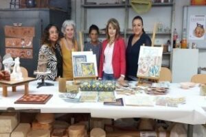Alumnos de la Escuela de Artes y Oficios organizan una exposición de recubrimientos cerámicos