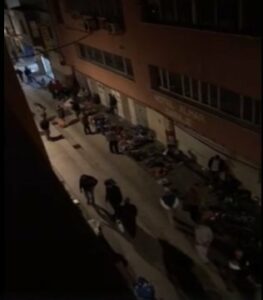 Vecinos y el PSOE exigen acabar con el mercadillo ilegal de Teniente Riera