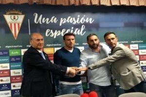 Javier Viso presentado como nuevo entrenador del Algeciras