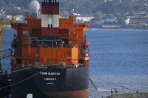 La Junta Rectora del P.N. del Estrecho exige a la APBA que impida el vertido descontrolado de las aguas de lastre