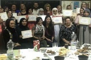 El equipo de Gobierno entrega los diplomas del curso de alfabetización árabe