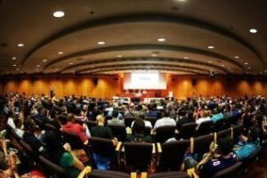 Los estibadores esperan adecuar el quinto acuerdo marco a la ley antes de que finalice el año