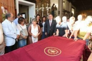 Landaluce despide a la Hermandad de Medinaceli ante su traslado a Cádiz para el Vía Crucis Diocesano