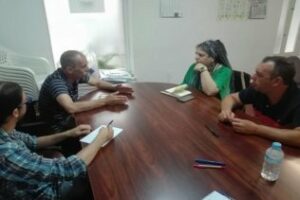 Podemos se reúne con el CEP y piden reabrir la oficina de denuncias de Fuerzas Armadas