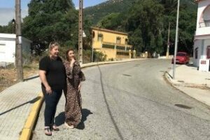 Zarzuela, delegada de Participación Ciudadana, prepara con la AA VV de Pelayo su velada