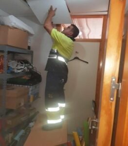 El Ayuntamiento continúa los trabajos de mantenimiento en los centros escolares