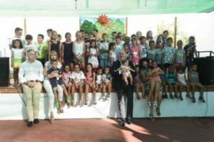 Fiesta del Día de los Abuelos organizada por la Asociación La Unión"