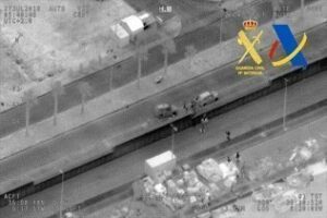 La Guardia Civil y la Agencia Tributaria desactivan una guardería en La Línea con 3.400 kilos de hachís