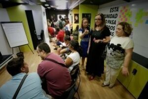 El roadshow de la Fundación ONCE acerca a los jóvenes con discapacidad al mundo laboral