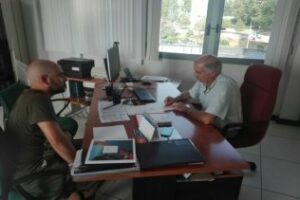 Podemos traslada a Capitanía Marítima su preocupación por la contaminación en la Bahía