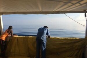 El Open Arms afirma que los inmigrantes rescatados preferían morir en el mar a regresar a Libia