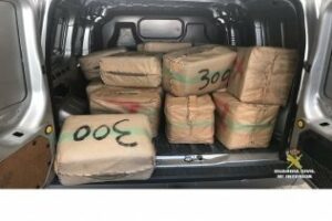 Intervienen 540 kilogramos de hachís en una furgoneta con el motor encendido, las llaves puestas y sin ocupantes