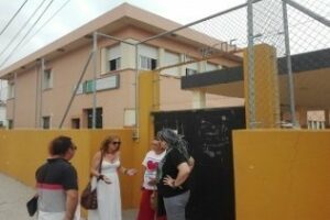 Podemos pide a Junta y Ayuntamiento que atiendan las deficiencias del CEIP Los Arcos del Cobre
