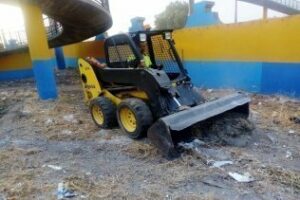 El Ayuntamiento acomete la limpieza y el desborce de las calles Pablo Díaz y Velázquez