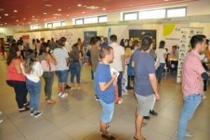 La III Feria de Empleo congrega a 300 jóvenes y 50 ofertas