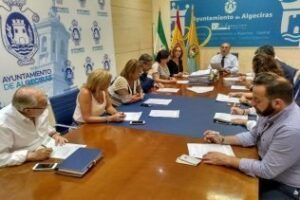 La Junta de Gobierno renueva el convenio para el taller de gimnasia para mayores
