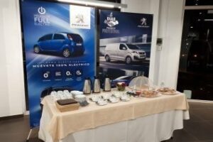 7:00 AM Comienza la segunda jornada de los 4 Días profesionales de Peugeot