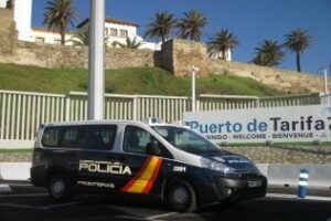 La Policiía detiene en Tarifa a un noruego con una orden de detención por tráfico de drogas